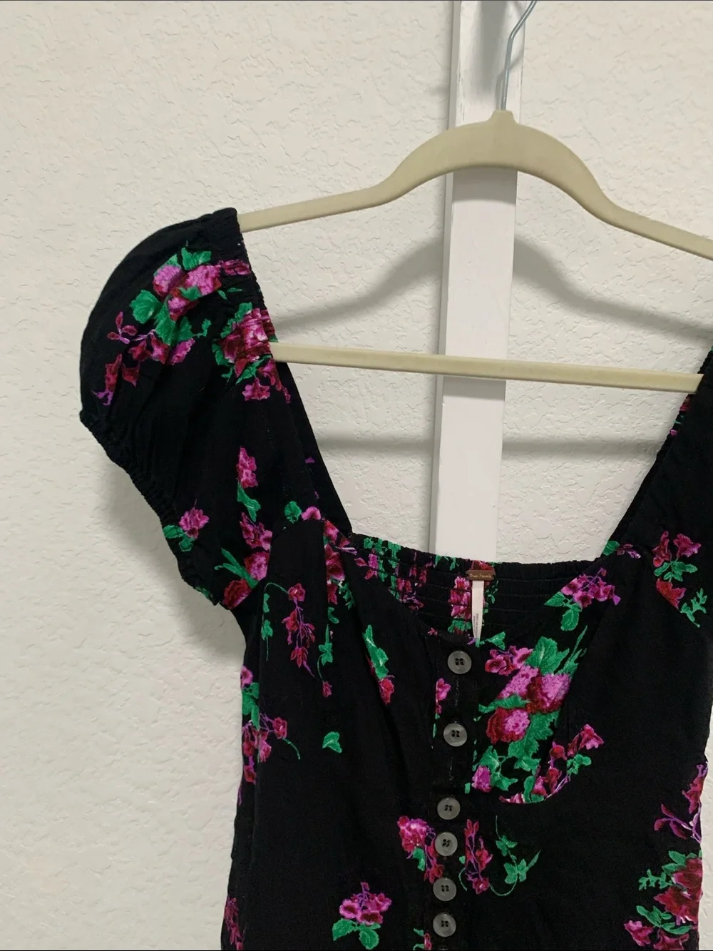 Free People Close to You Black Floral Button-Front Puff Sleeve Top